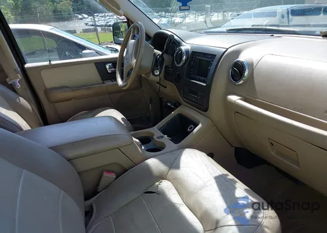 2005 Ford Expedition Eddie Bauer z USA, uszkodzony, nr VIN 1FMFU18595LA50269